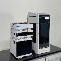 Agilent 1290 Infinity II HPLC System image 1